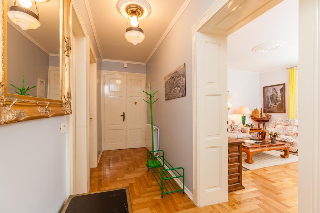 Cro Jet Set Apartments Split Exteriör bild